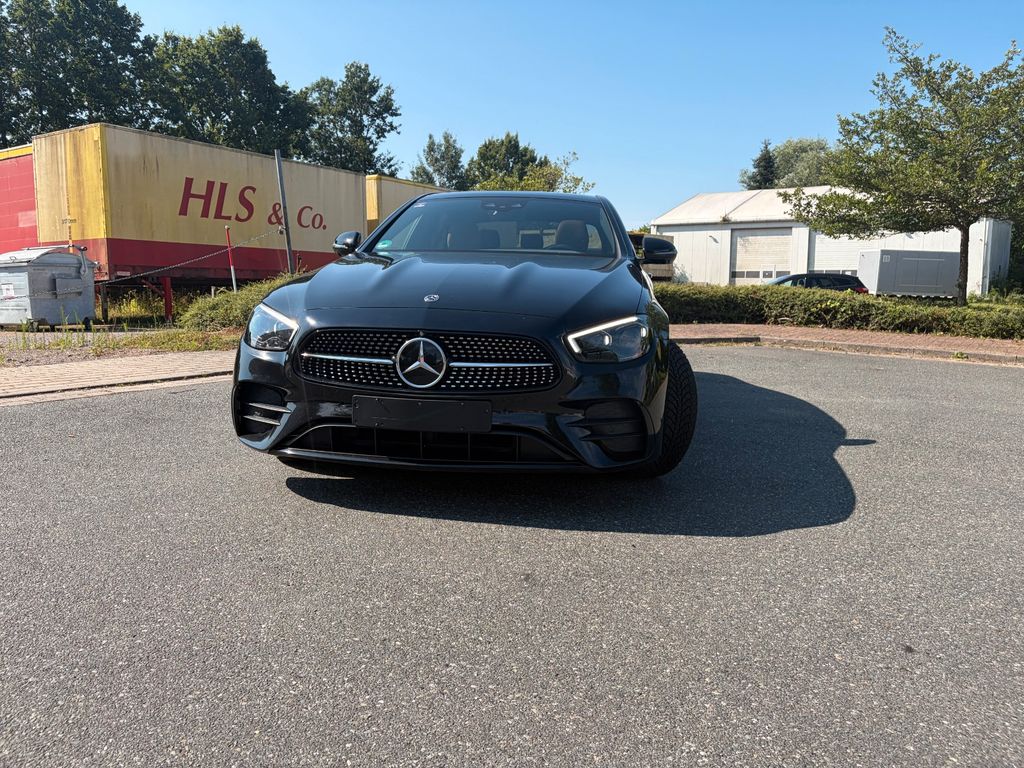 Bild des Angebotes Mercedes-Benz E 400 d 4MATIC Autom. - AMG, Pano., Stdh. , Assi