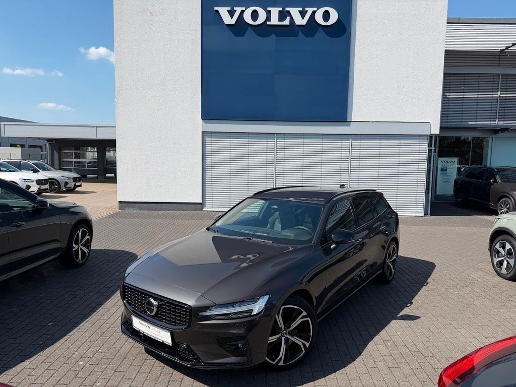 Bild des Angebotes Volvo V60 B4 Kombi Plus Dark
