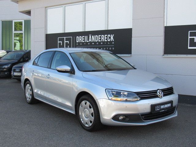 Bild des Angebotes Volkswagen Jetta VI 1.4 TSI Life Tempomat SHZ PDC