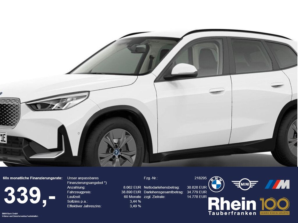Bild des Angebotes BMW iX1 xDrive30 AHK/CAM/M-Fwk/SH/NAVI/PRIVACY