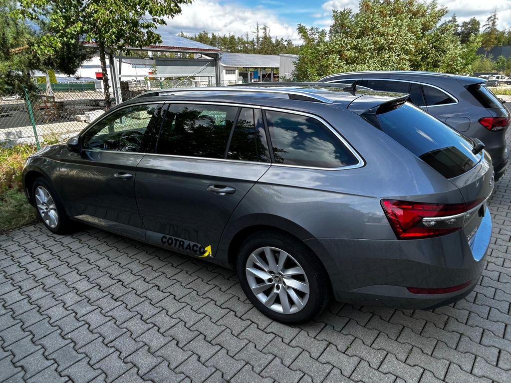 Bild des Angebotes Skoda Superb 2.0 TDI SCR 147kW DSG 4x4 STYLE COMBI...