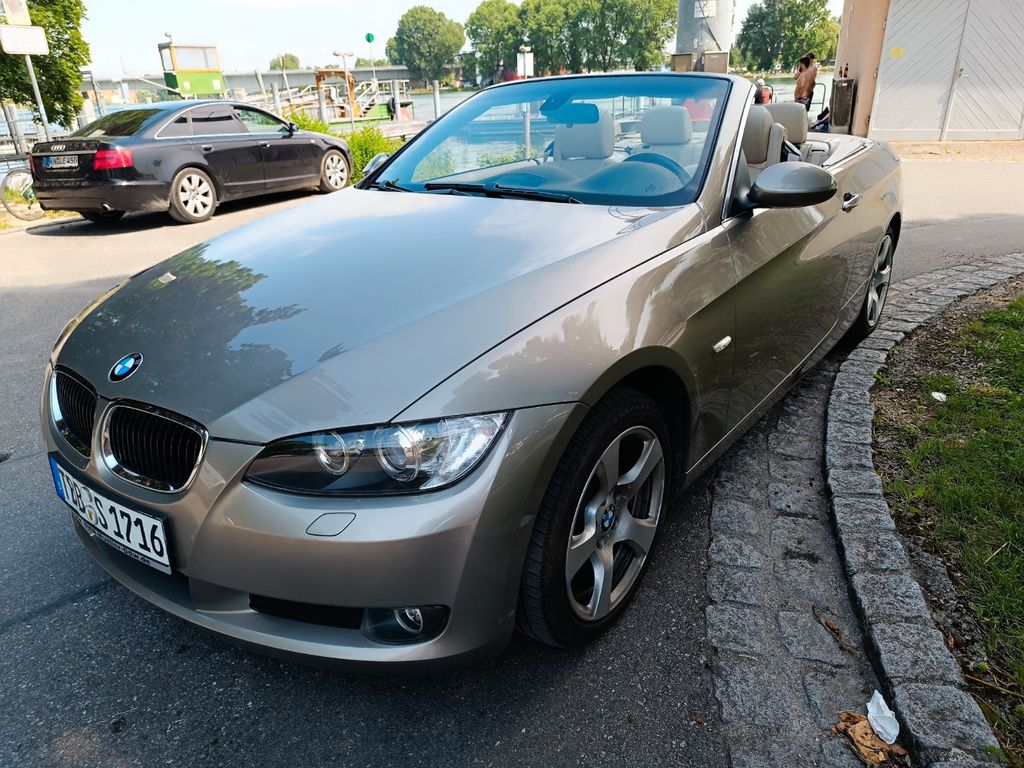 Bild des Angebotes BMW 320i Cabrio
