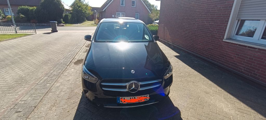 Mercedes-Benz B 250e