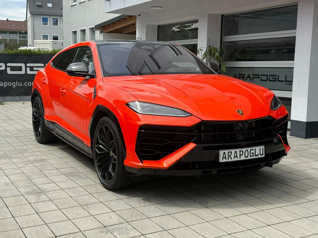 Bild des Angebotes Lamborghini Urus 4.0 V8 SE *BO*AKRA*CARBON*UPE 370K*PANO*TV