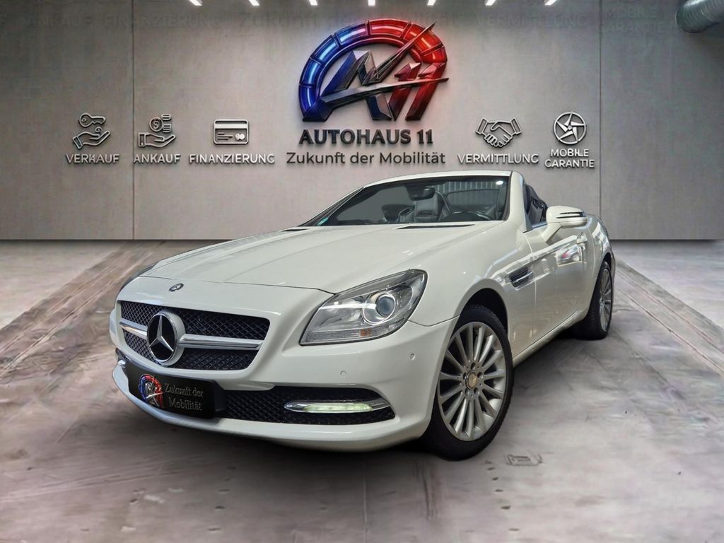 Bild des Angebotes Mercedes-Benz SLK 200 Aut.RoadsterGLASDACH/NAVI/LEDER/AIRSCARF