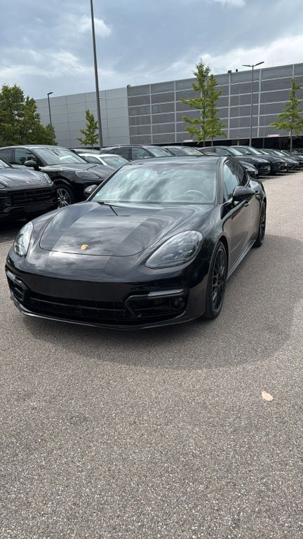 Bild des Angebotes Porsche Panamera GTS, EZ: 2/22,Approved 26.1.28, 1.Hand,