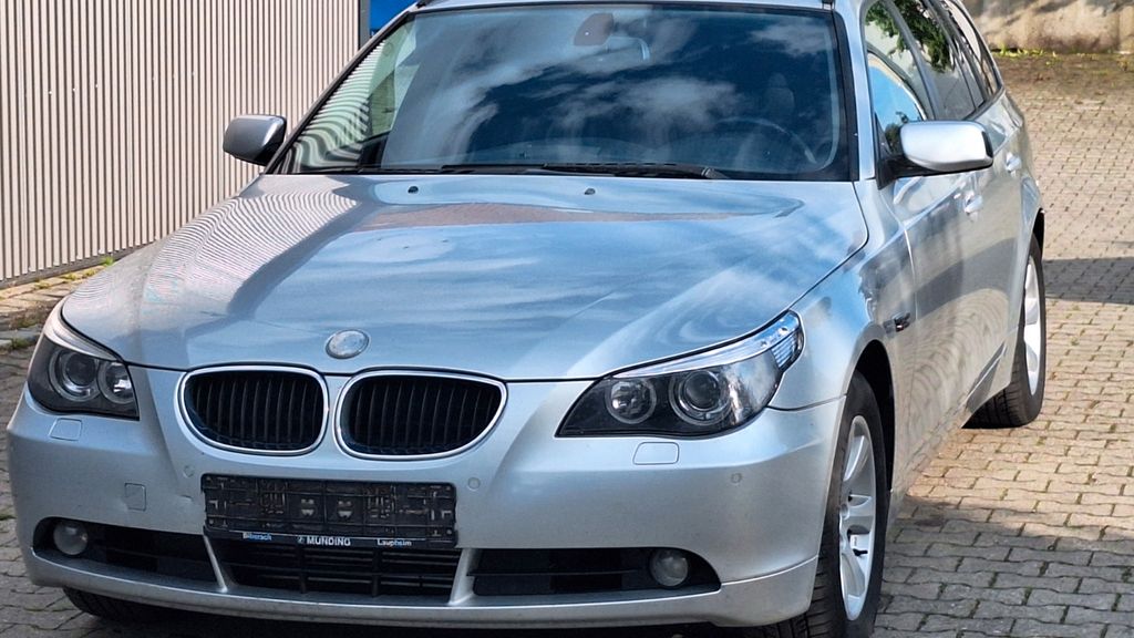 Bild des Angebotes BMW 530d Touring Leder Comfort Navi Xenon