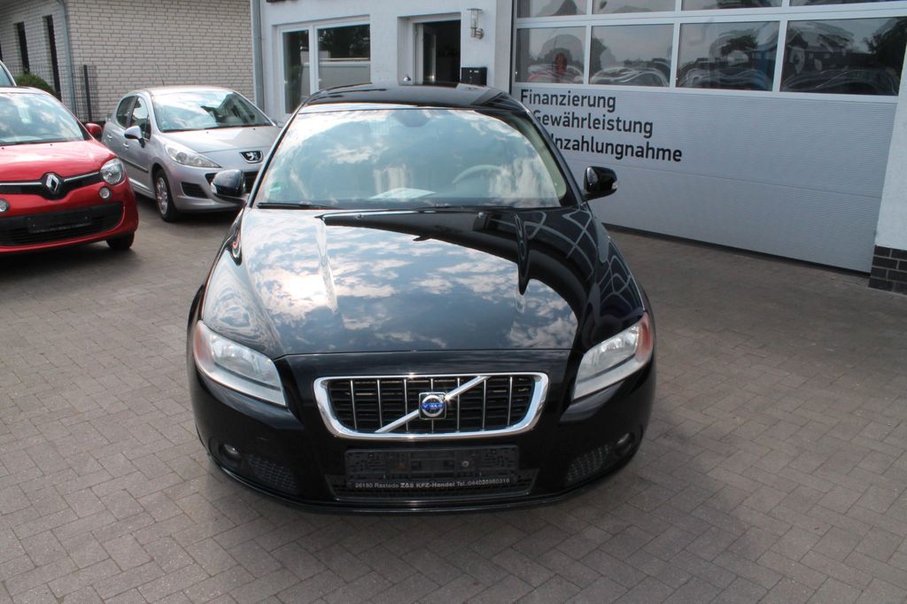 Bild des Angebotes Volvo V70 Kombi Kinetic