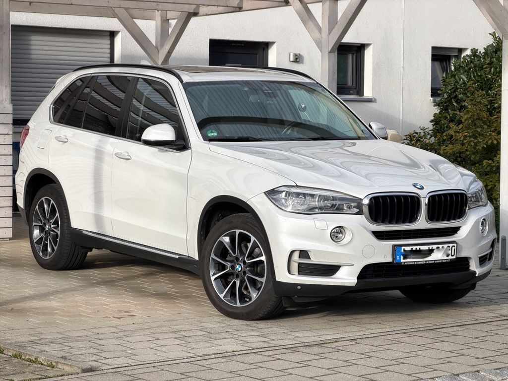 Bild des Angebotes BMW X5 xDrive30d -PANO/AHK/HEAD UP