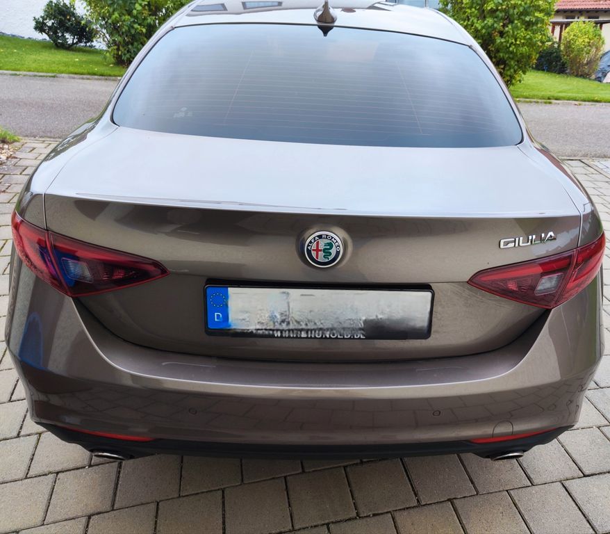 Bild des Angebotes Alfa Romeo Giulia Super 2.2 Diesel 16V 132 kW AT8 Super