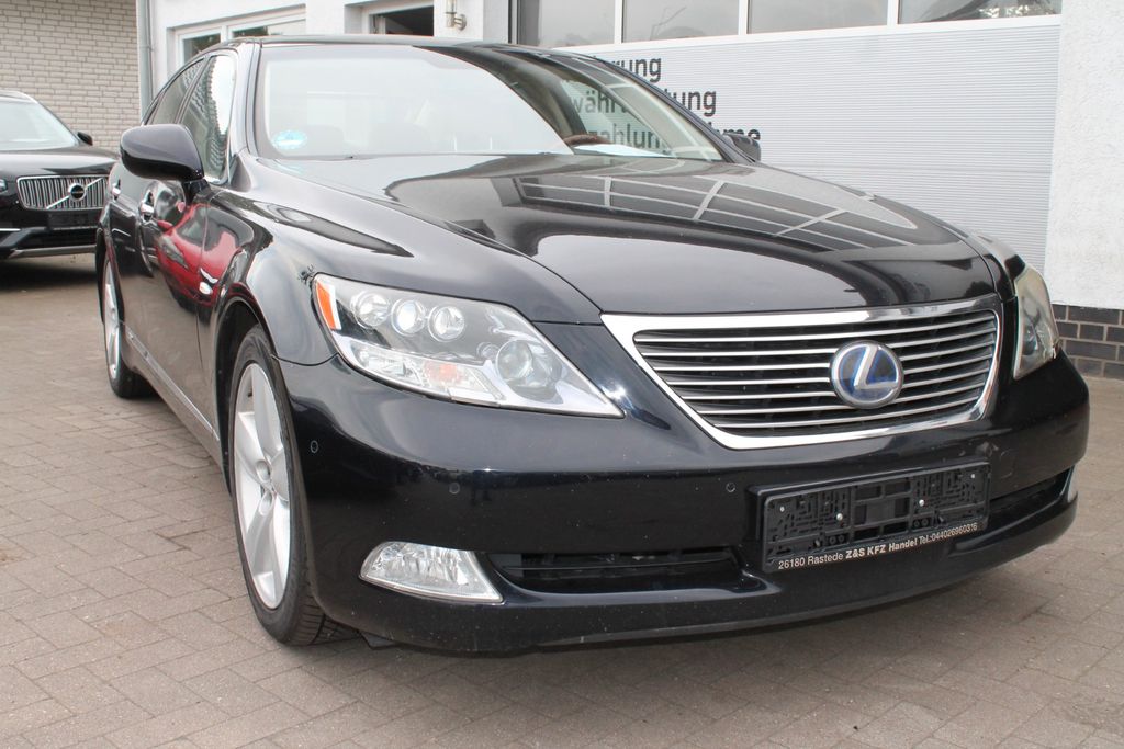 Lexus LS 600h