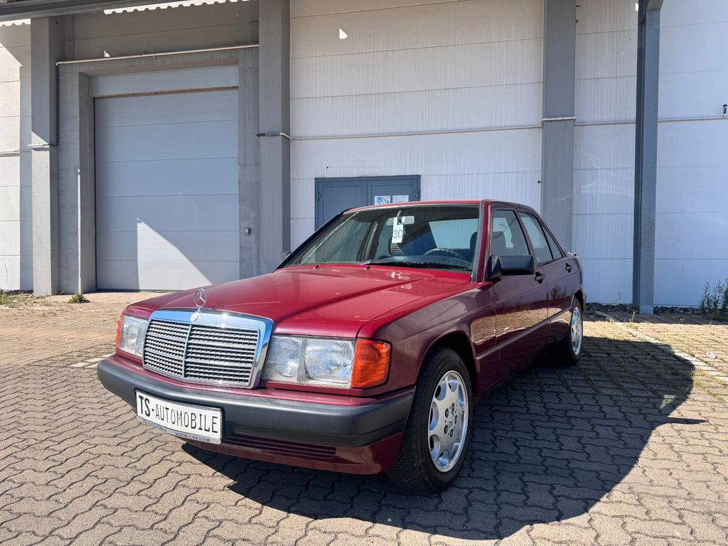 Bild des Angebotes Mercedes-Benz 190E*1.8*OLDTIMER*H-KENNZEICHEN*BECKER*KLIMA*ALU