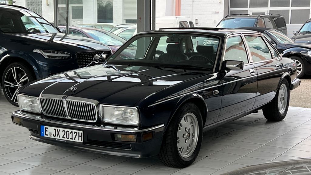 Bild des Angebotes Jaguar XJ6 SOVERIGN,LEDER-BLAU,AUTOMATIK,43.112 KM