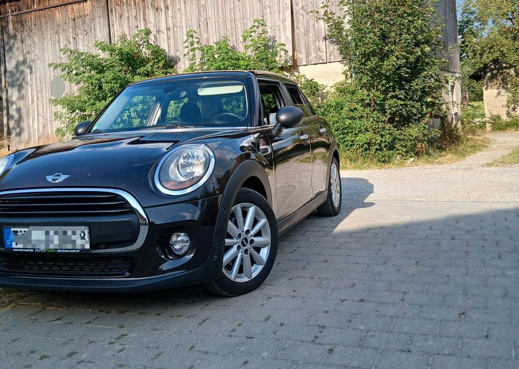 Bild des Angebotes MINI One        Scheckheft gepflegt
