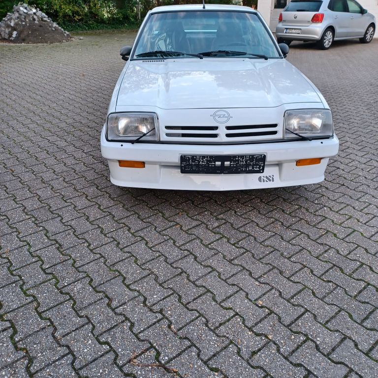 Opel Manta  B GS/I