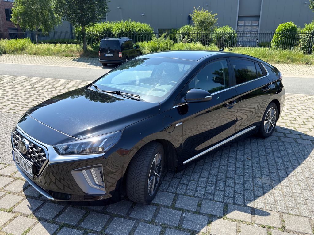 Bild des Angebotes Hyundai IONIQ -PREMIUM VOLLAUSSTATTUNG- PLUG-IN HYBRID