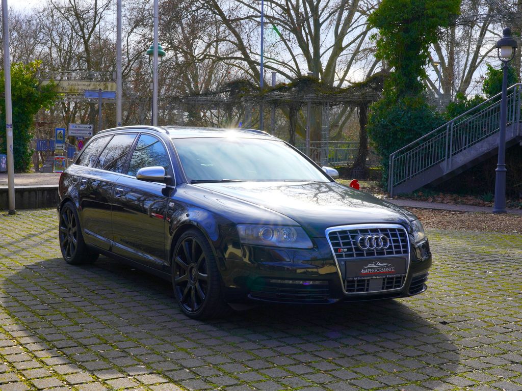 Bild des Angebotes Audi S6 5.2 FSI V10 Avant quattro*Recaro-Brembo-Carbo