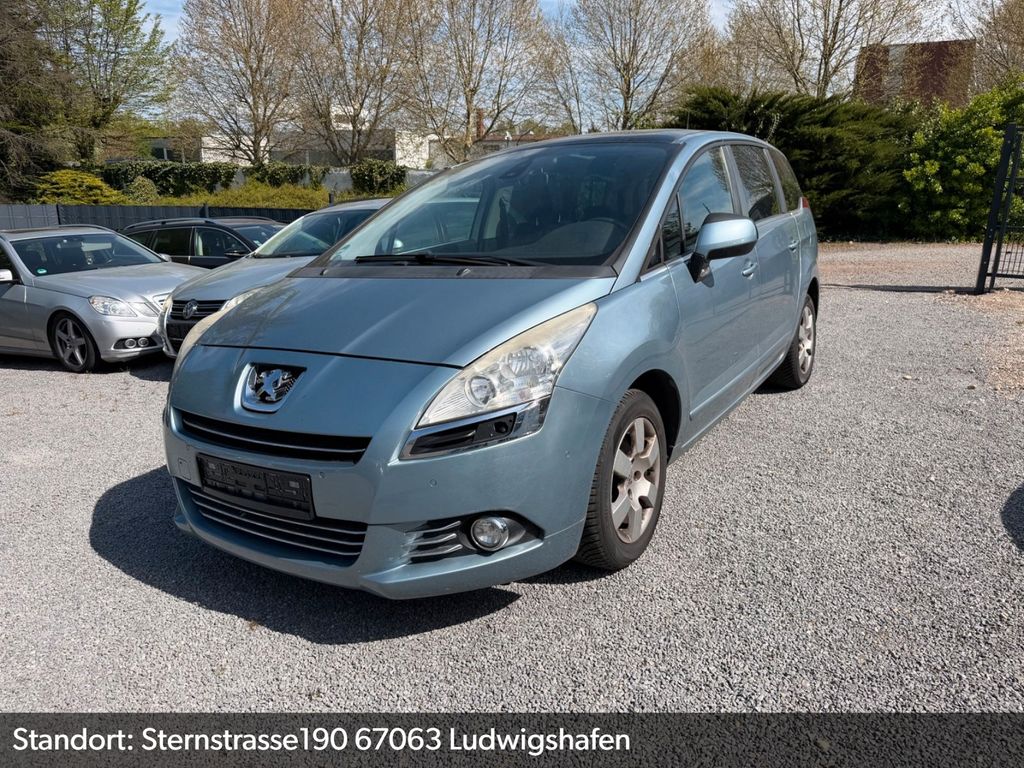 Bild des Angebotes Peugeot 5008 Premium/7Sitzer/Pano/TÜV01.2028