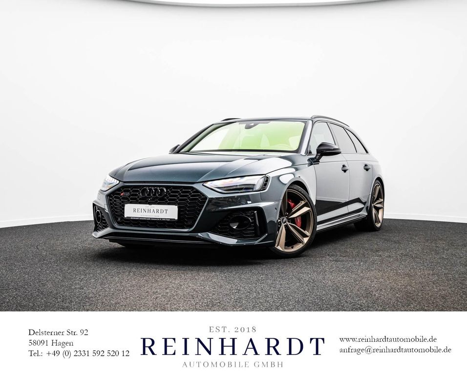 Bild des Angebotes Audi RS4 AVANT BLACK 20Z./ACC/HuD/PANO/RS-AGA/280KMH