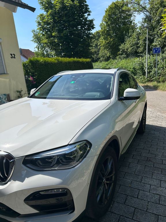 Bild des Angebotes BMW X4 xDrive20i AT xLine xLine