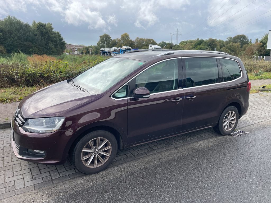 Bild des Angebotes Volkswagen Sharan 2.0 TDI SCR DSG BMT Beach Beach