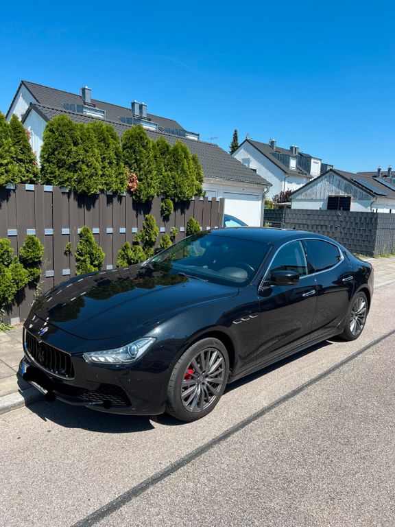 Bild des Angebotes Maserati Ghibli  V6 Twin-Turbo SQ4 Top gepflegt