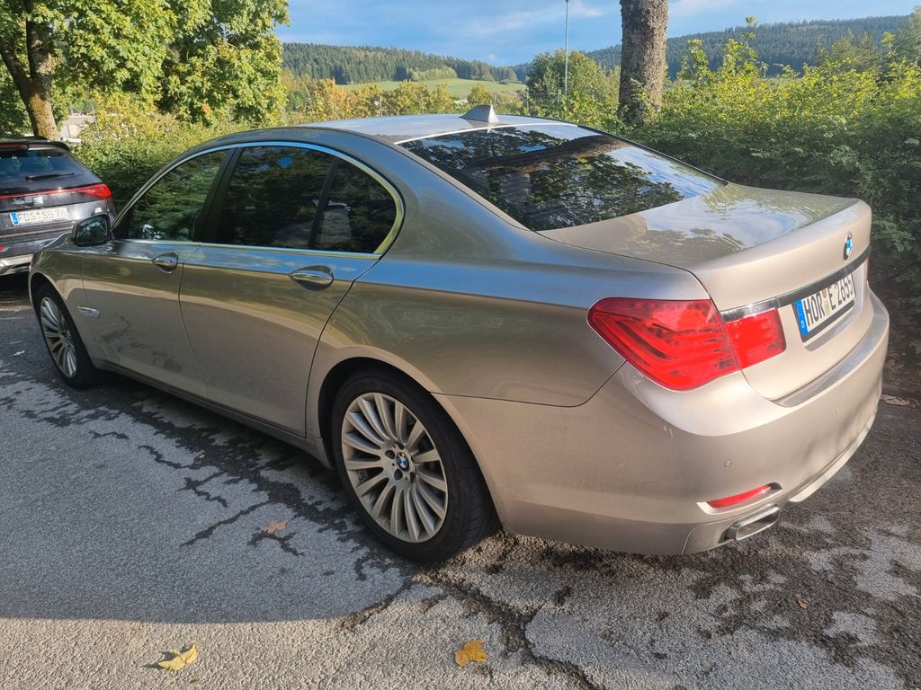 Bild des Angebotes BMW 740d -