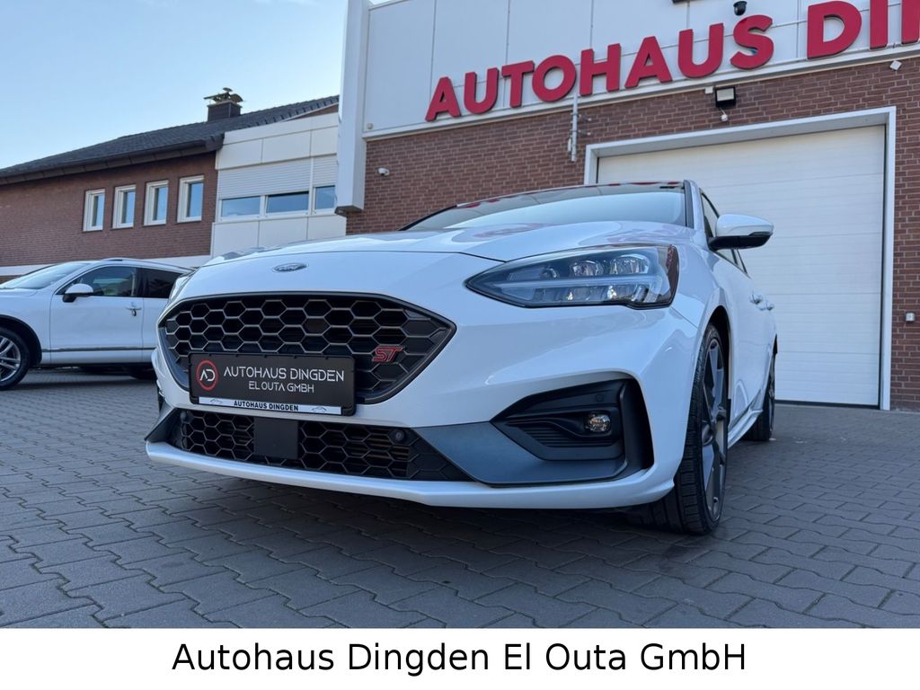 Bild des Angebotes Ford Focus Lim. 2.3 EcoBoost ST Performance