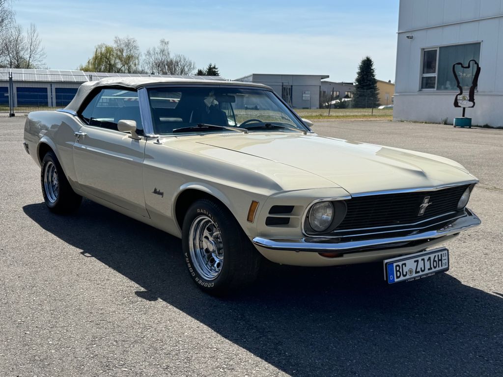 Ford Mustang 5 Liter V8 Cabriolet Oldtimer