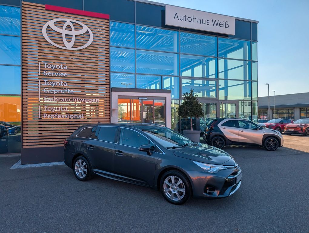 Toyota Avensis Touring Sports Team D
