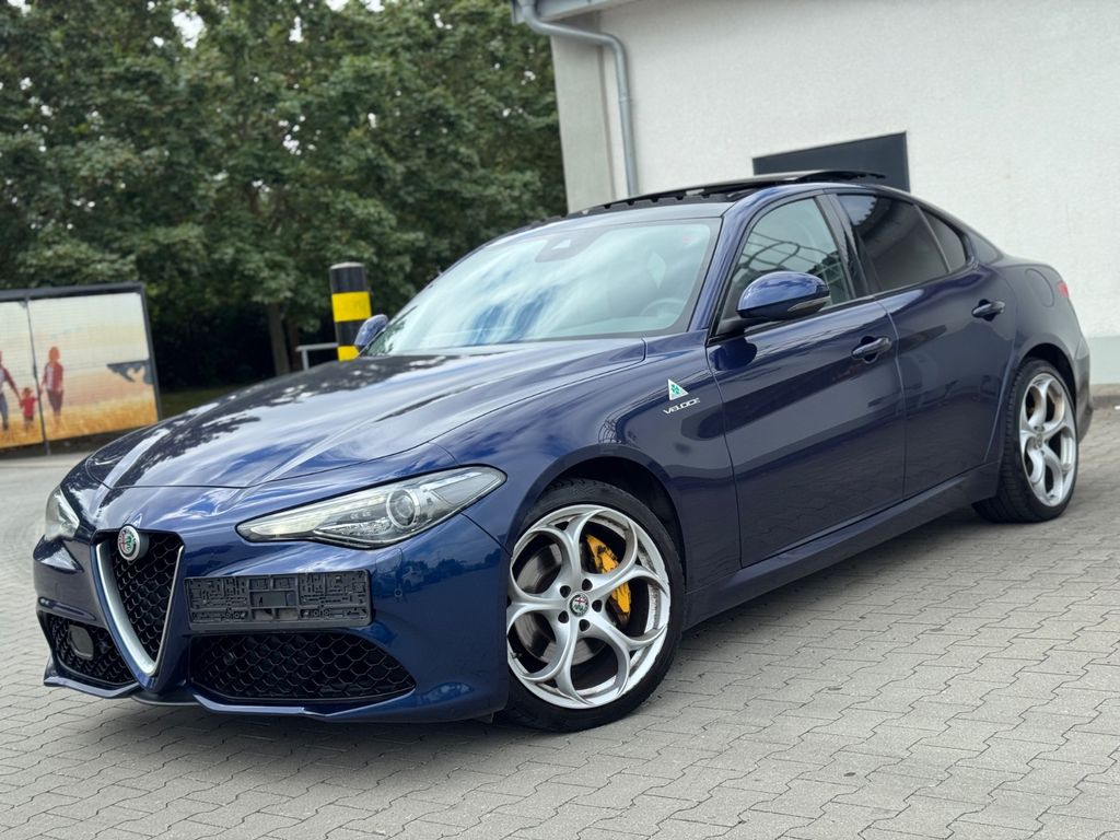 Bild des Angebotes Alfa Romeo Giulia Veloce Q4/PANO/H&K/ACC/LEDER/RFK/LED