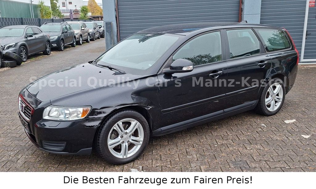Bild des Angebotes Volvo V50 1.8 Kombi 1.Hand Scheckheft Tüv Bis 10.2027