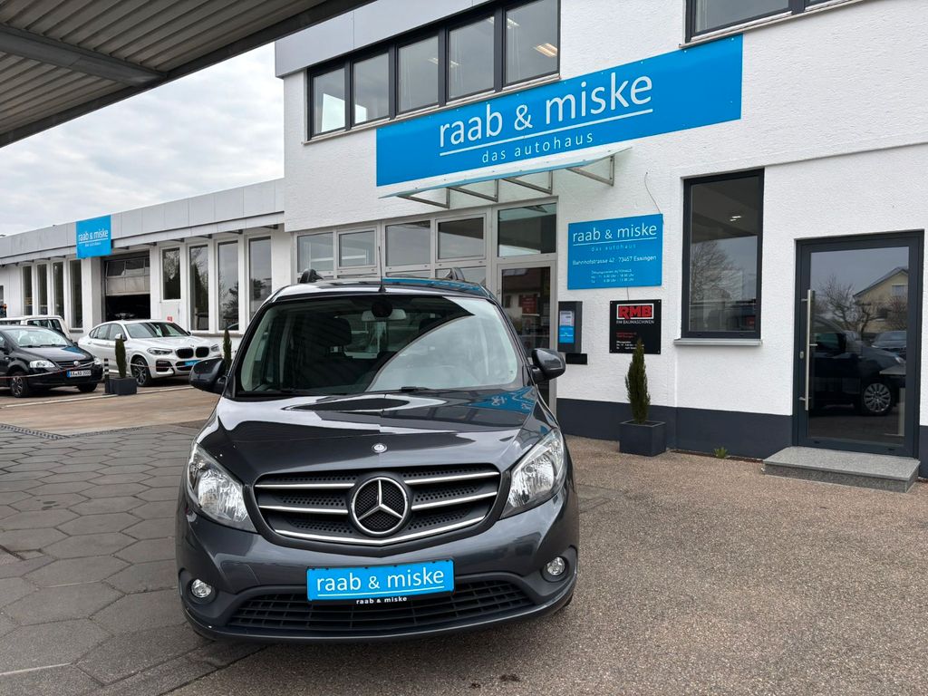 Bild des Angebotes Mercedes-Benz Citan Tourer 111 CDI *AHK/BT/SHZ*