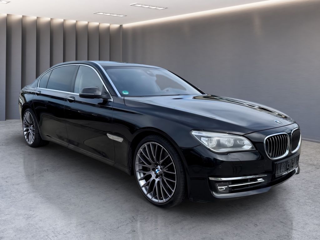 BMW 760 V12 Li*FOND ENT*LED*HUD*KLIMASITZE*ASSIST*