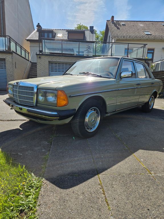 Bild des Angebotes Mercedes-Benz 200