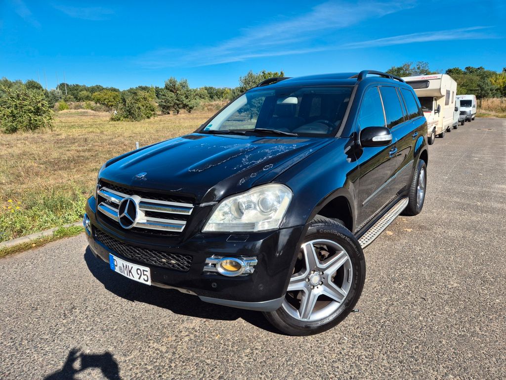 Bild des Angebotes Mercedes-Benz GL 320 NAVI LUFTFEDERUNG LED PANOR LEDER 7-SITZE