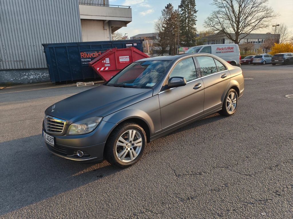 Bild des Angebotes Mercedes-Benz 220