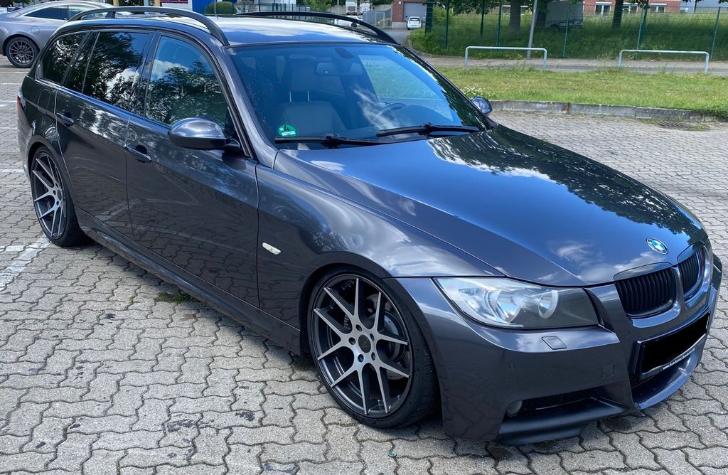 Bild des Angebotes BMW 330i*E91*MPaket*Servo*Klima* Euro4*AHK*Tüv 10/28