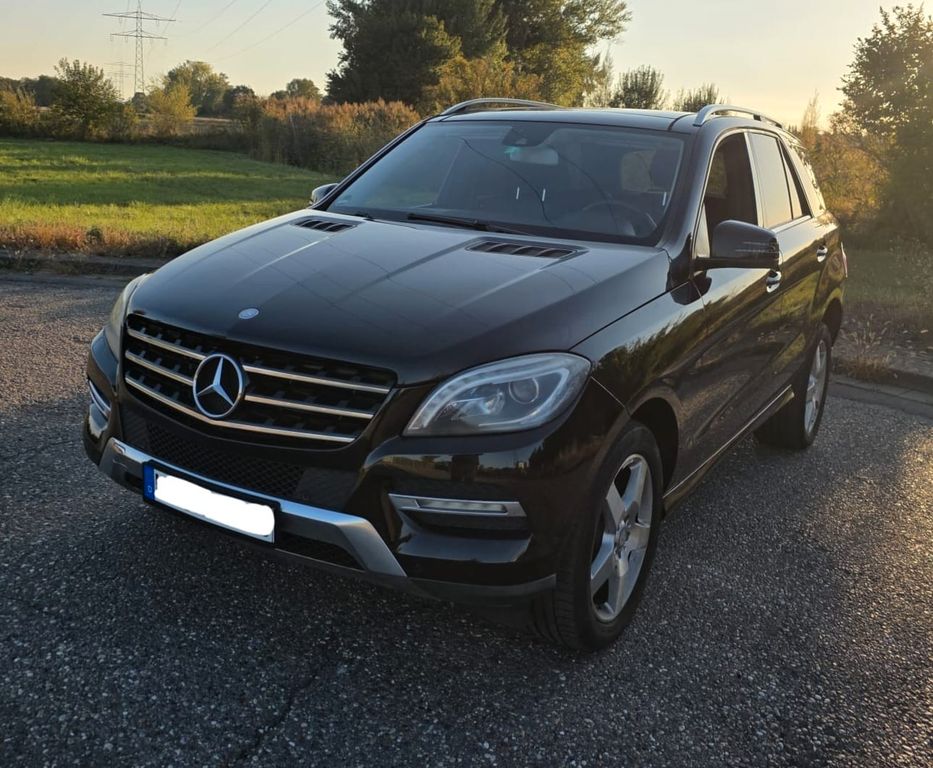 Mercedes-Benz ML 350 v6 258 Ps Diesel Vollaustattung