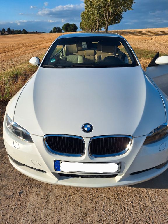 Bild des Angebotes BMW 320i Cabrio (E93) Vollleder, Klimaanlage