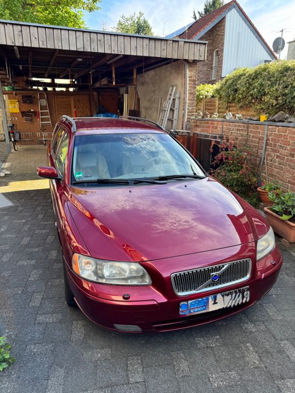 Bild des Angebotes Volvo V70 2.4 Momentum 125kW Momentum