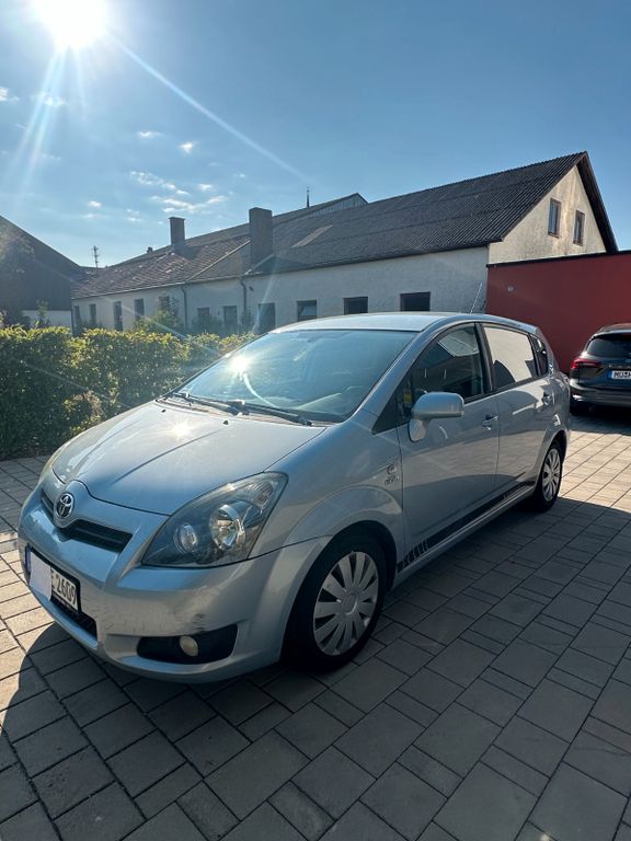 Toyota Corolla Verso 2.2-l-D-CAT Sol Sol