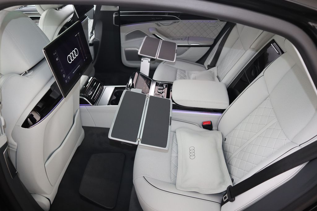Bild des Angebotes Audi A8L 60 TFSIe lang FULL-EXCLUSIVE / UPE 190.975,-