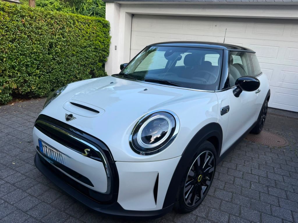 Bild des Angebotes MINI Cooper SE Classic Trim Classic Trim