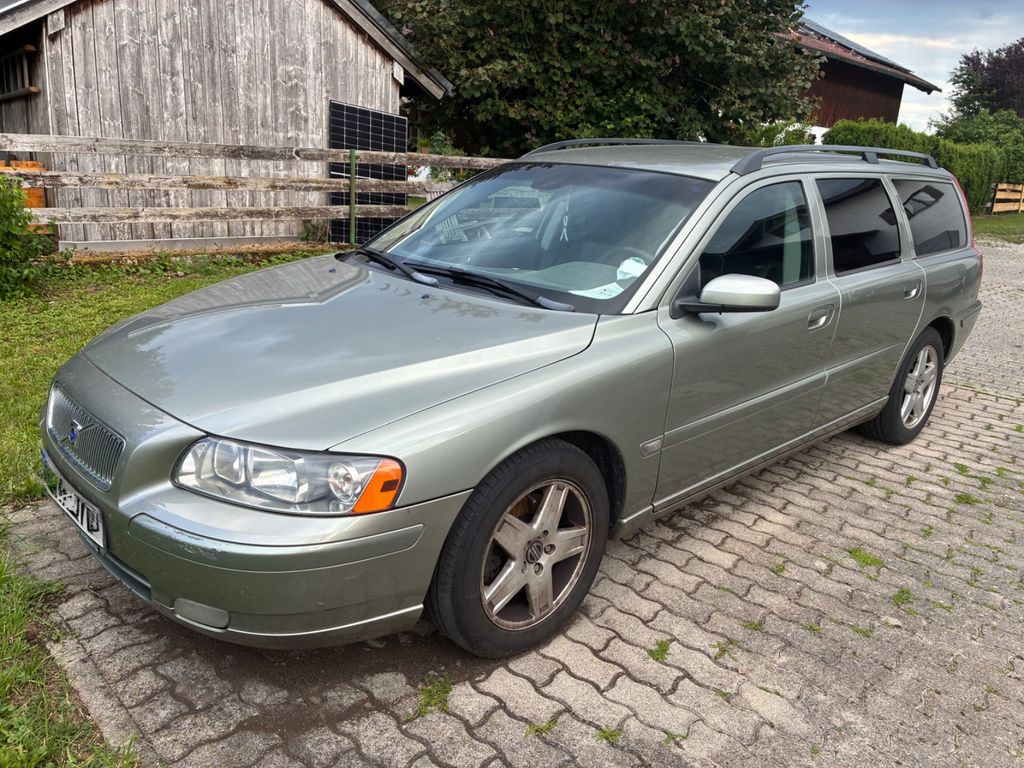 Bild des Angebotes Volvo V70 D5