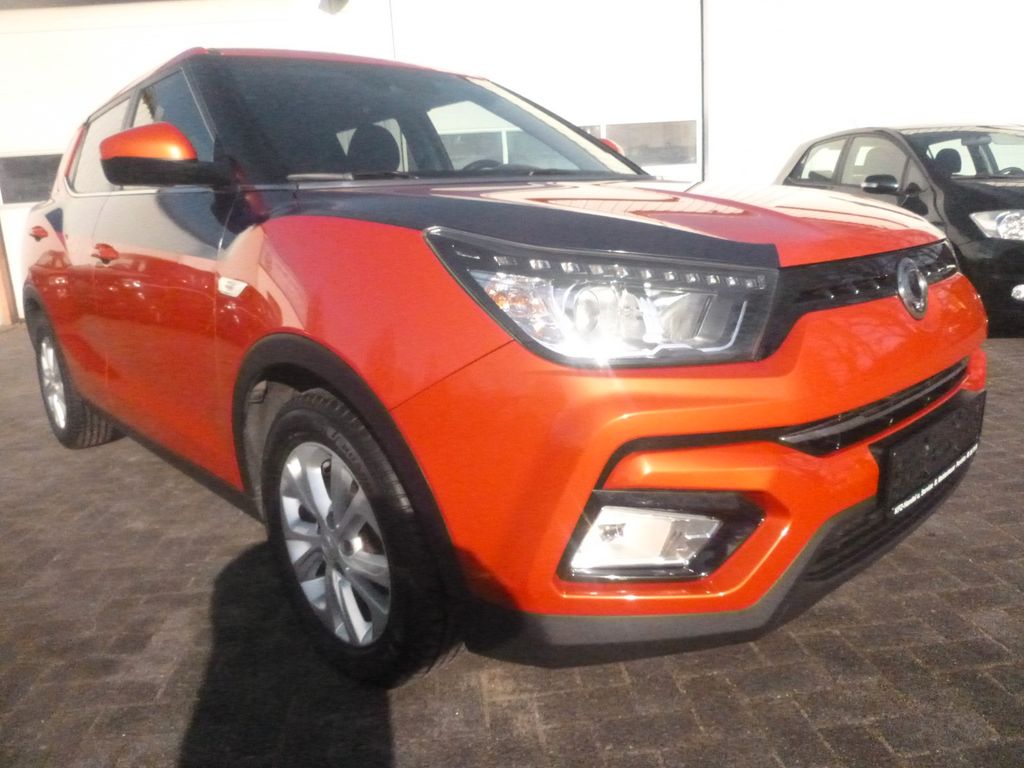 Bild des Angebotes Ssangyong Tivoli 1.6 e-XGi 160 FLOW 2WD-Automatik-Navi