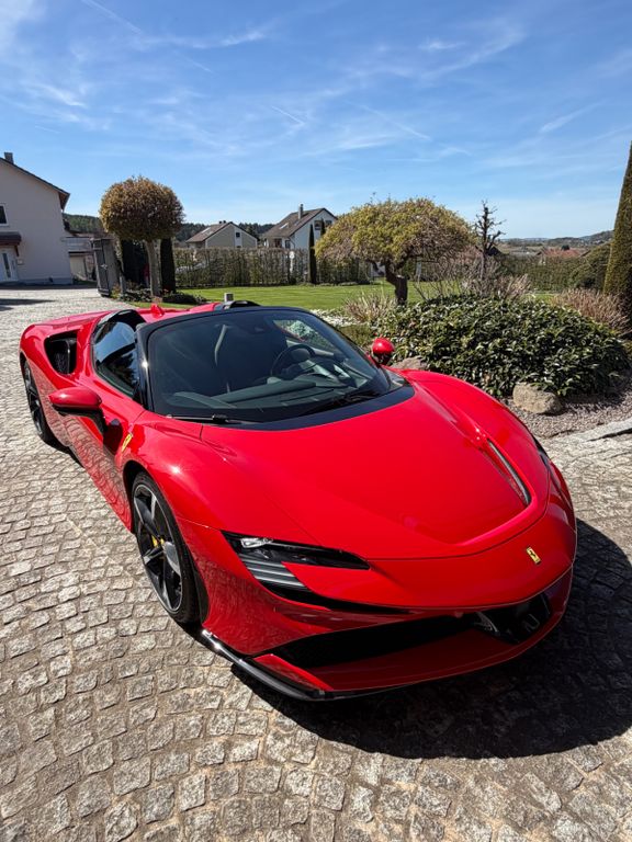 Bild des Angebotes Ferrari SF90 Spider