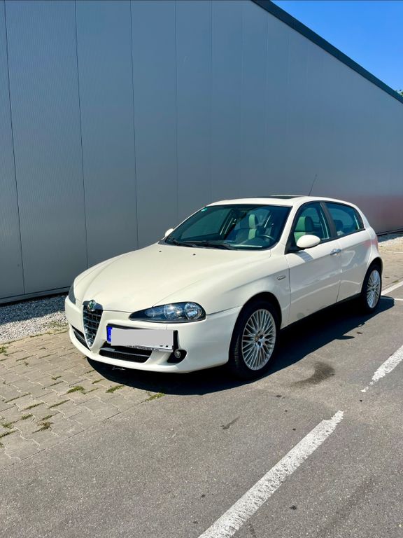 Alfa Romeo 147 AMICA | Schiebedach | TÜV neu