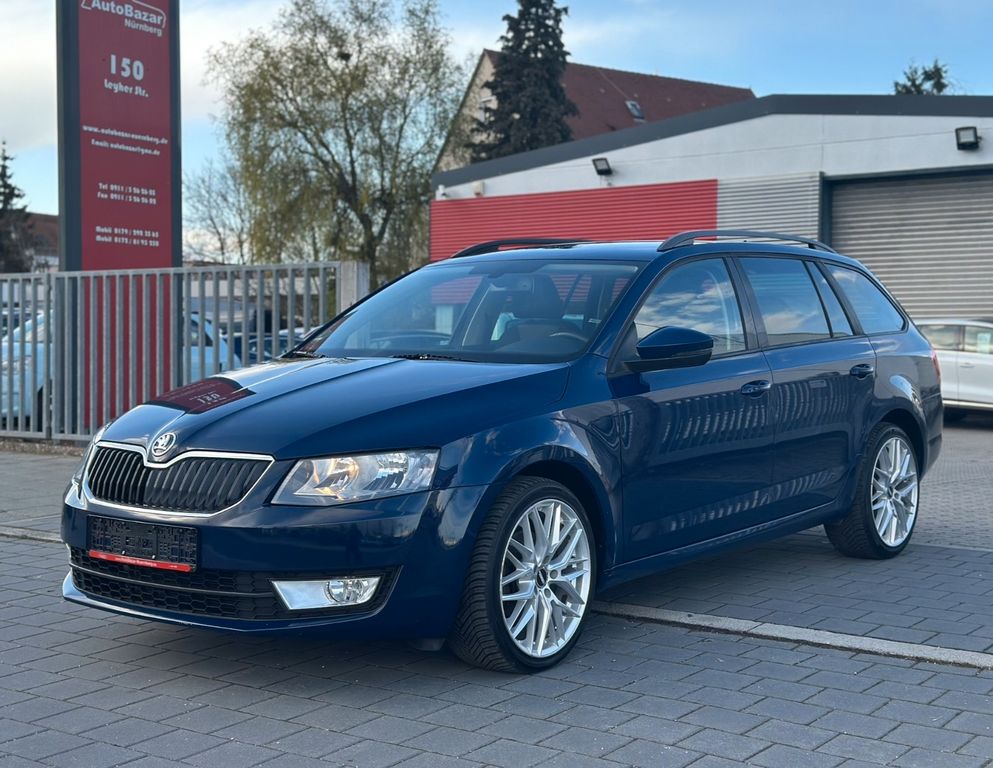 Bild des Angebotes Skoda Octavia Combi Elegance / 18" Alufelgen / Auto.