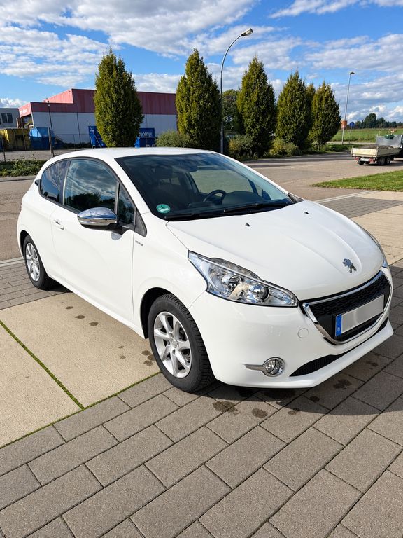 Bild des Angebotes Peugeot 208 1.2 Style 82 VTi Style